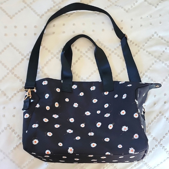 Alice + Olivia Daisy Print Duffle Bag Black - Picture 2 of 9
